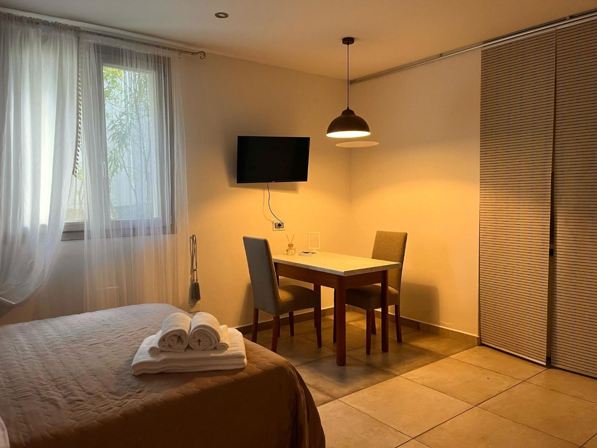 Harmony Lake Sirmione Exterior foto